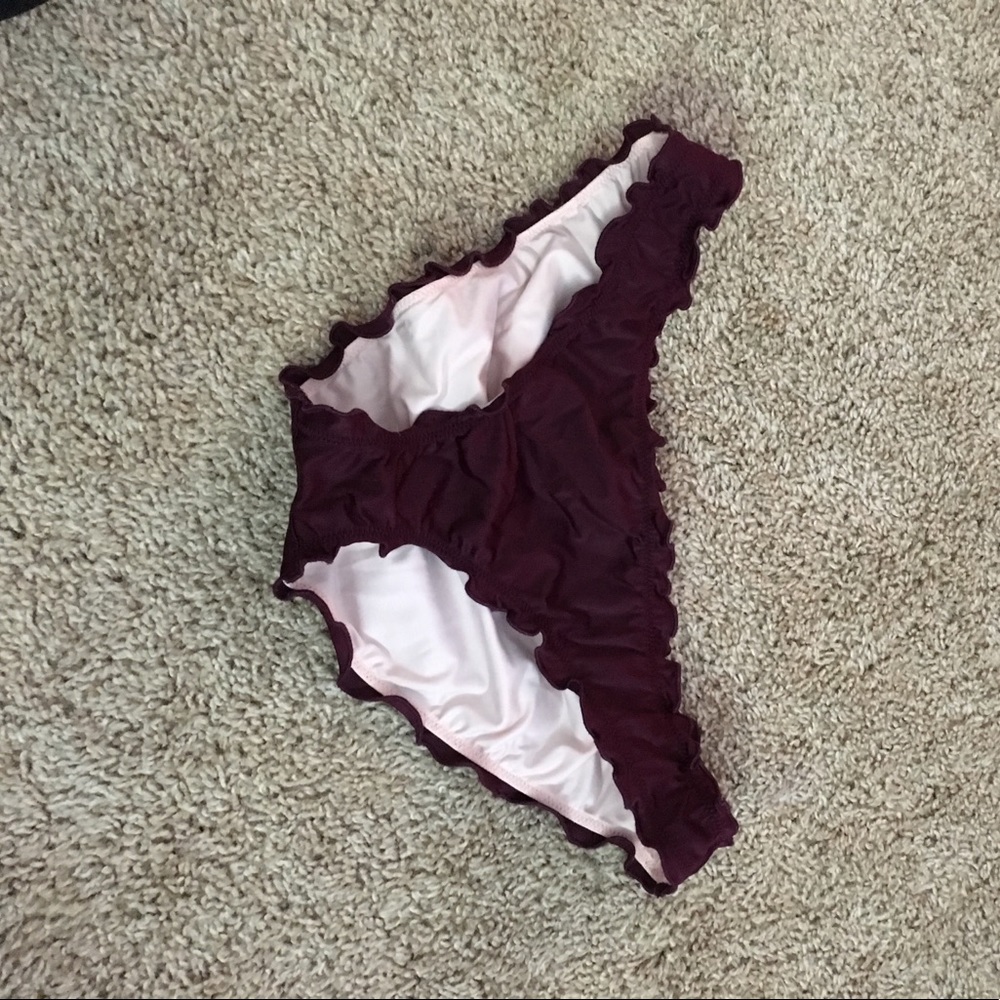 Ruffles bathing suit bottoms